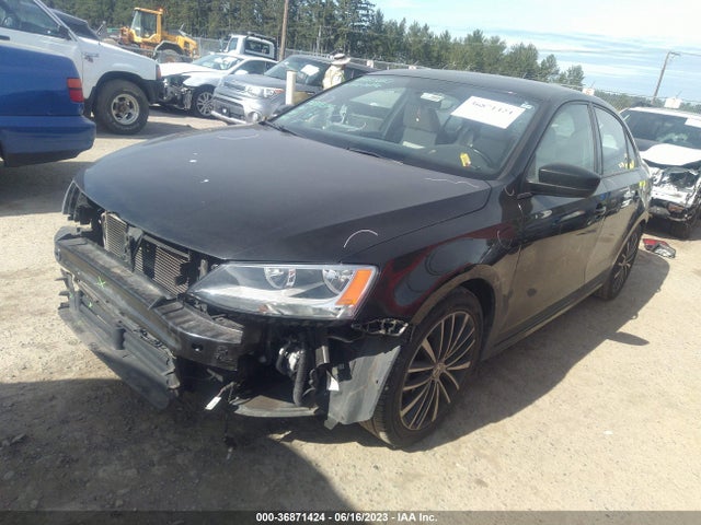 3VWD17AJ7GM387634 Volkswagen Jetta Sedan 1.8t Sport
