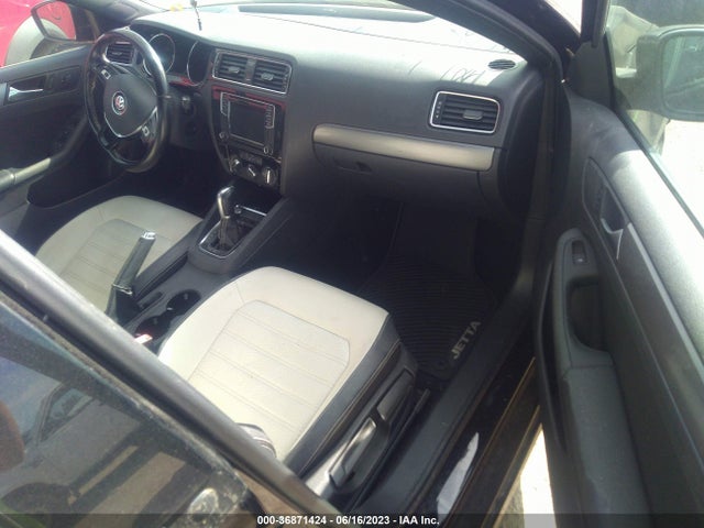3VWD17AJ7GM387634 Volkswagen Jetta Sedan 1.8t Sport