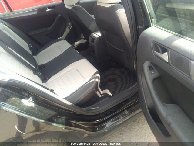3VWD17AJ7GM387634 Volkswagen Jetta Sedan 1.8t Sport