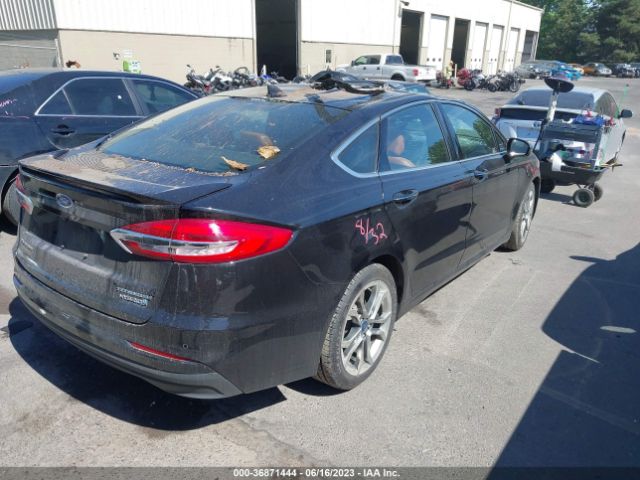 3FA6P0RU9KR272986 Ford Fusion Hybrid Titanium
