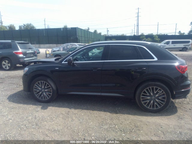 WA1EECF3XL1094133 Audi Q3 S Line Premium Plus