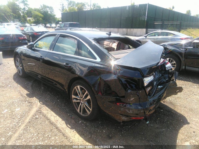 2022 Audi A6, VIN: WAUD3BF25NN033399