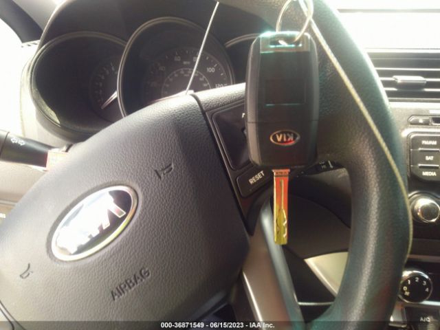 KNADM4A32F6469728 KIA RIO LX
