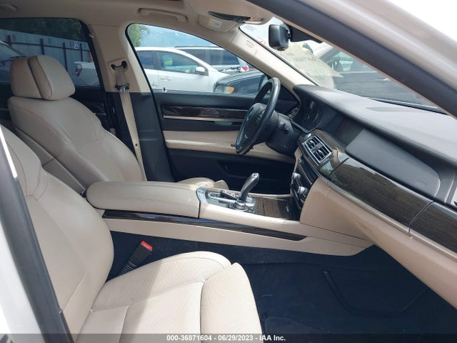 2012 BMW 7 SERIES 740I VIN: WBAKA4C58CDS99137