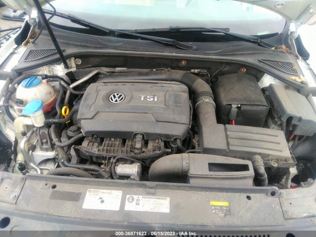 1VWAT7A32FC113093 Volkswagen Passat 1.8t Limited Edition