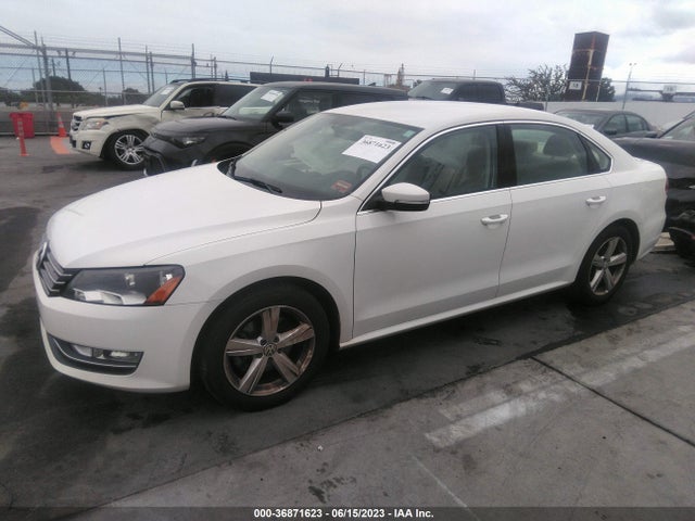 1VWAT7A32FC113093 Volkswagen Passat 1.8t Limited Edition