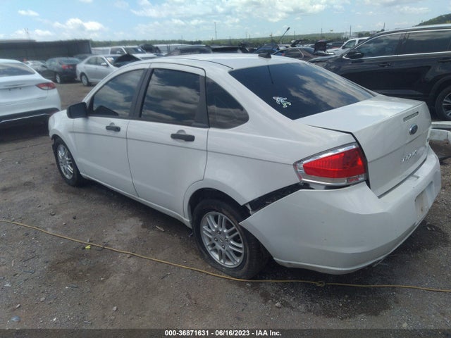 2011 FORD FOCUS SE VIN: 1FAHP3FN2BW153018