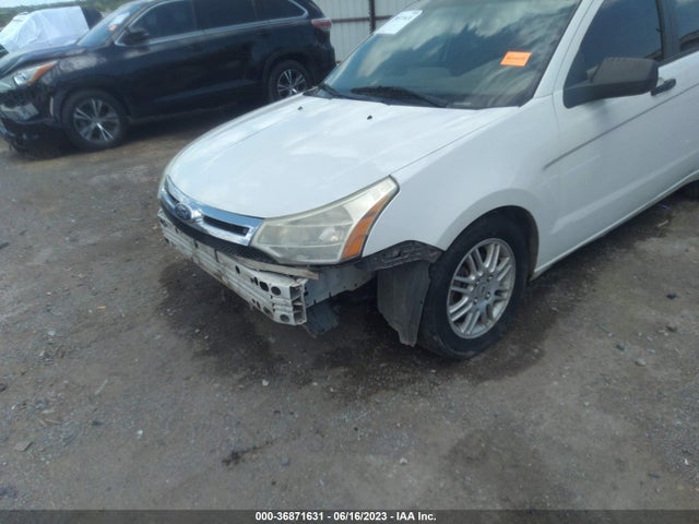 2011 FORD FOCUS SE VIN: 1FAHP3FN2BW153018