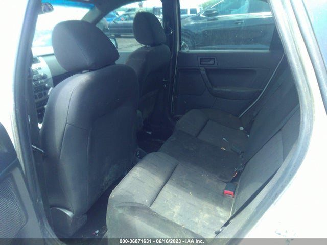 2011 FORD FOCUS SE VIN: 1FAHP3FN2BW153018