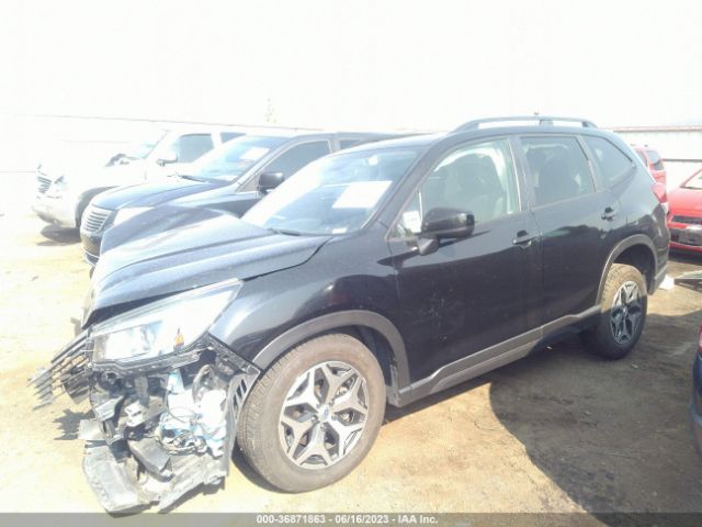 JF2SKAJC2LH588914 Subaru Forester Premium