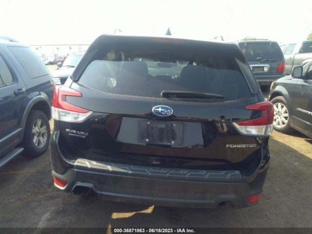 JF2SKAJC2LH588914 Subaru Forester Premium