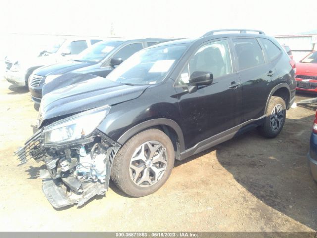 JF2SKAJC2LH588914 Subaru Forester Premium
