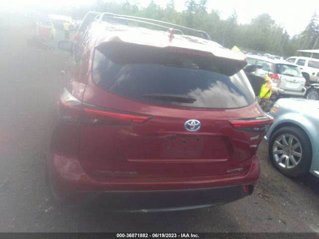 Toyota Highlander Hybrid Limited 2021 5TDXBRCH4MS064060 Image 32