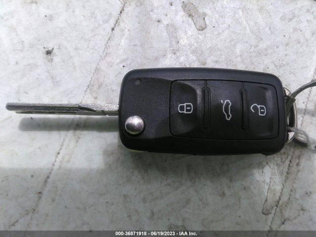 WVGAV7AX7HK045491 Volkswagen TIGUAN
