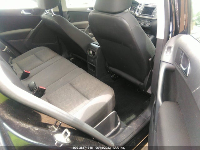 WVGAV7AX7HK045491 Volkswagen TIGUAN