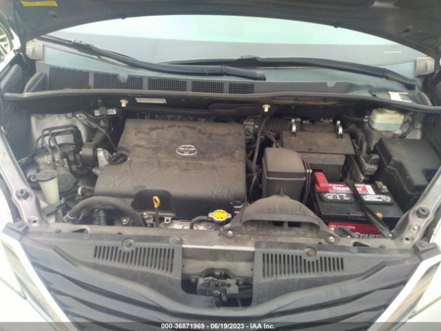 5TDKK3DCXES497166 Toyota SIENNA LE