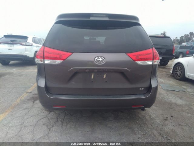 5TDKK3DCXES497166 Toyota SIENNA LE