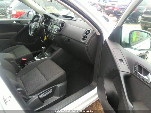2014 VOLKSWAGEN TIGUAN S VIN: WVGAV3AX6EW570166