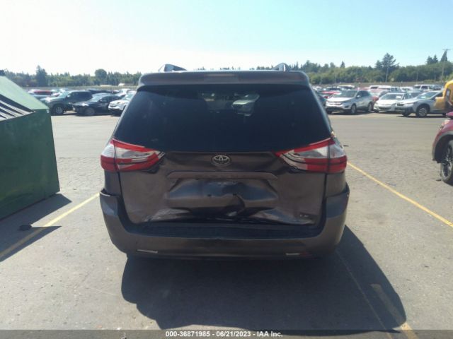 5TDKZ3DC4HS876793 Toyota SIENNA LE