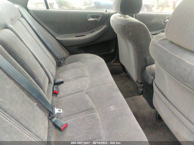 1999 HONDA ACCORD SDN EX VIN: 1HGCG5658XA037649