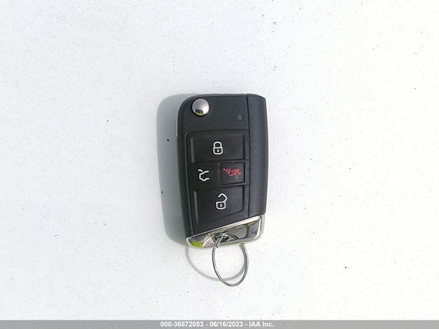 2019 Volkswagen Golf, VIN: WVWKR7AU3KW903266