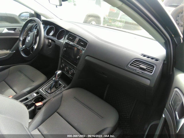 2019 Volkswagen Golf, VIN: WVWKR7AU3KW903266