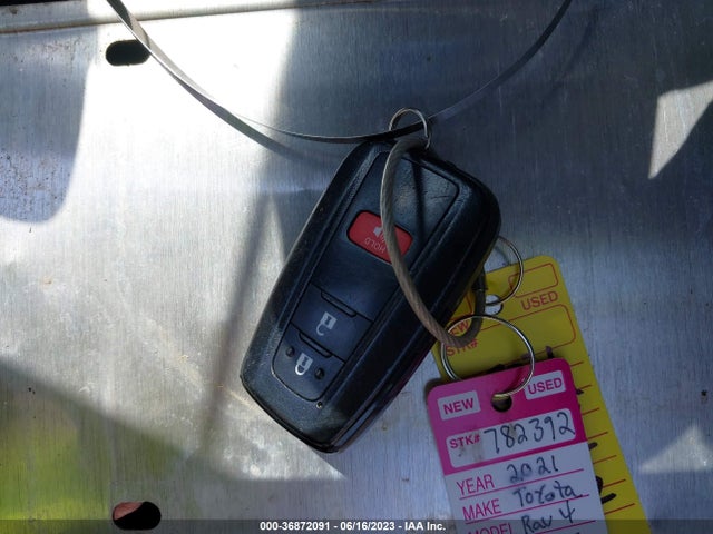Toyota Rav4 Xle 2021 2T3W1RFV5MW128332 Image 3