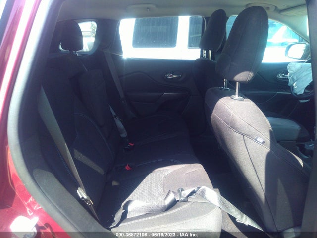 1C4PJMCX6KD268624 Jeep Cherokee Latitude