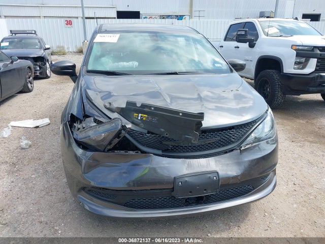 2C4RC1CG4NR229873 Chrysler Voyager Lx