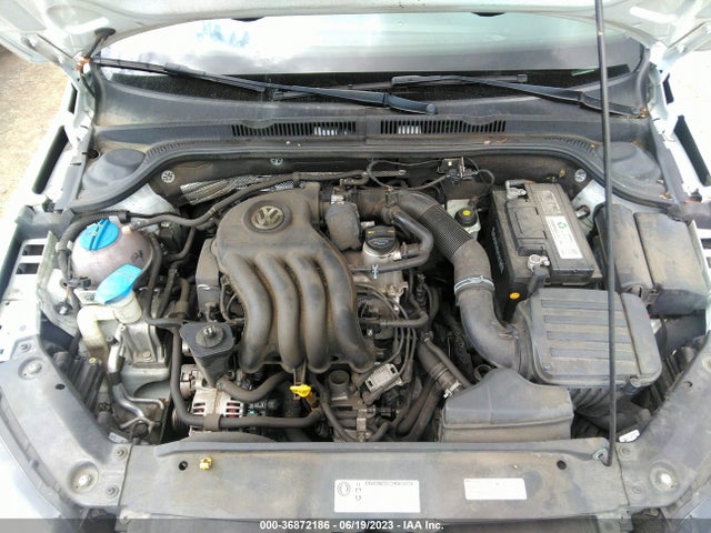 3VW1K7AJ0FM297174 Volkswagen Jetta Sedan 2.0l S W/technology
