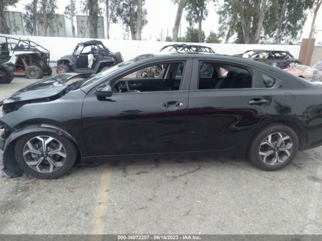 3KPF24AD0KE016318 KIA Forte Lxs