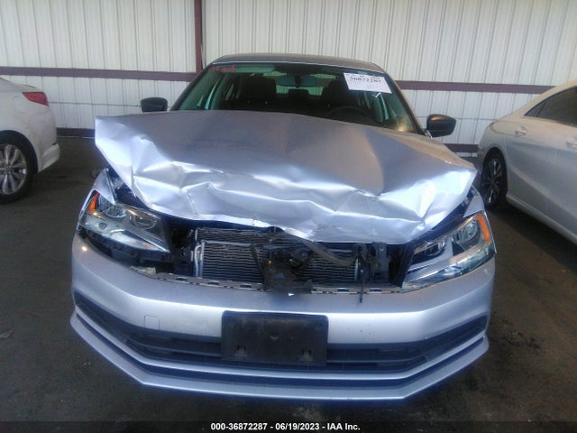 3VWD17AJ5FM340309 Volkswagen Jetta Sedan 1.8t Se
