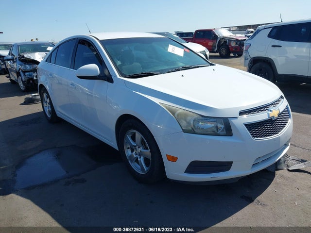 2014 1G1PC5SB2E7162799 main image