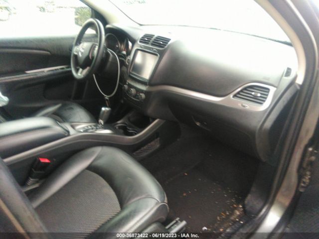 3C4PDCGB8FT639413 Dodge Journey Crossroad
