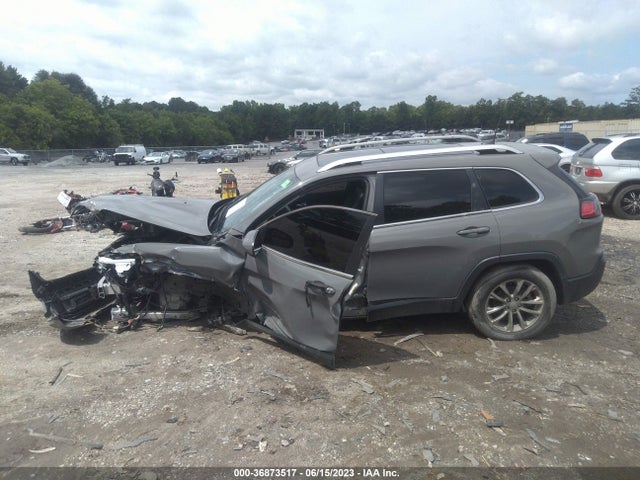1C4PJLLB0MD114833 Jeep Cherokee Latitude Plus
