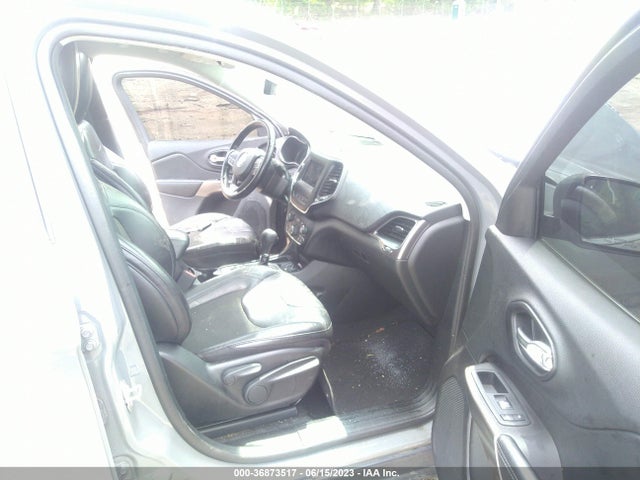1C4PJLLB0MD114833 Jeep Cherokee Latitude Plus