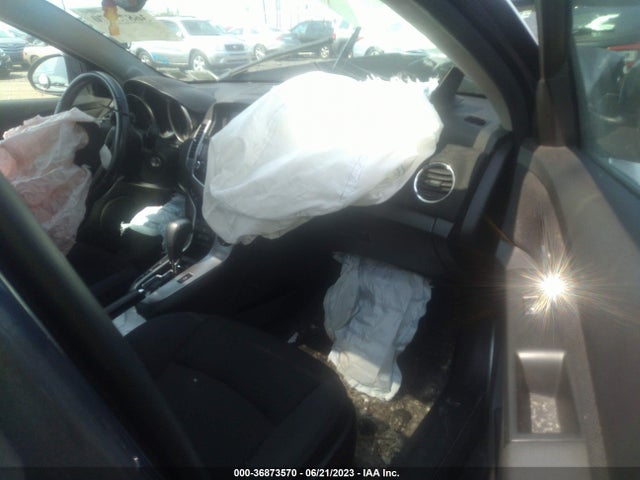 Chevrolet Cruze 1lt 2014 1G1PC5SB9E7329417 Image 5