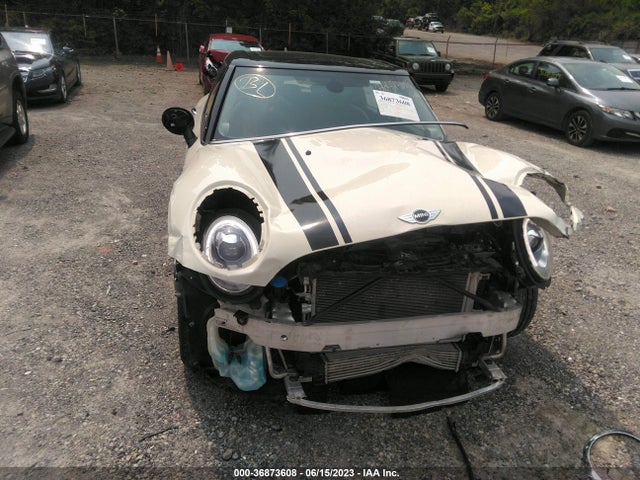 2017 Mini Clubman, VIN: WMWLU1C37H2F28471
