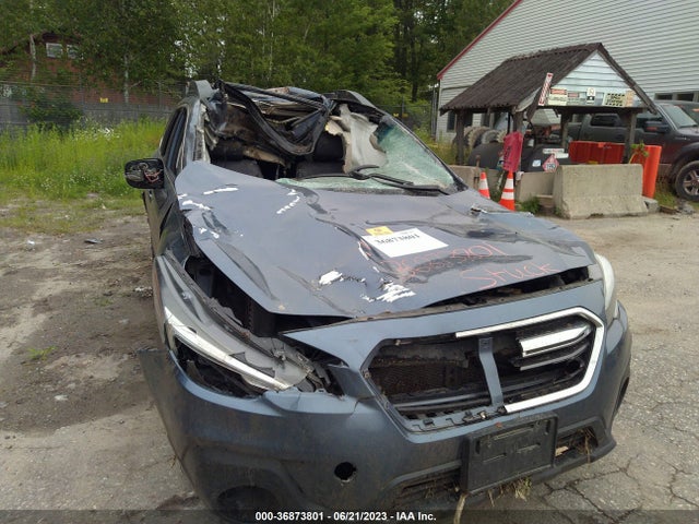 2018 SUBARU OUTBACK LIMITED VIN: 4S4BSENC9J3319301