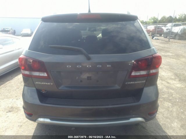 3C4PDCGBXHT566175 Dodge Journey Crossroad