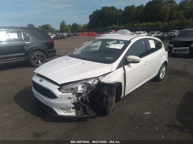 2015 FORD FOCUS SE VIN: 1FADP3K21FL295684
