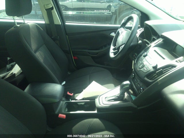 2015 FORD FOCUS SE VIN: 1FADP3K21FL295684