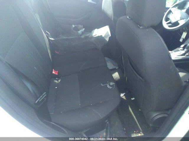 2015 FORD FOCUS SE VIN: 1FADP3K21FL295684