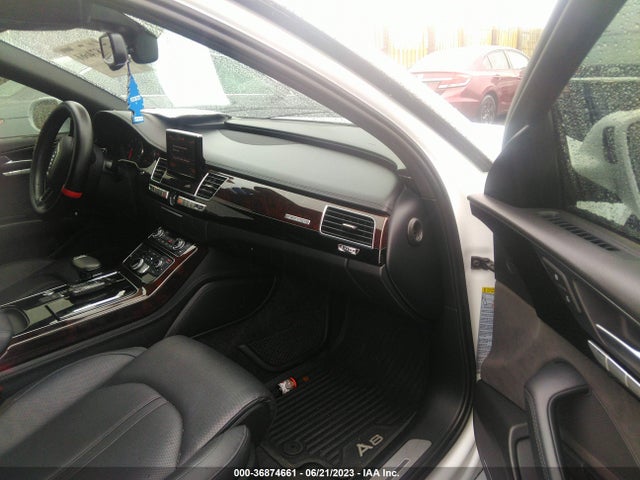 2017 Audi A8, VIN: WAU44AFD4HN020883