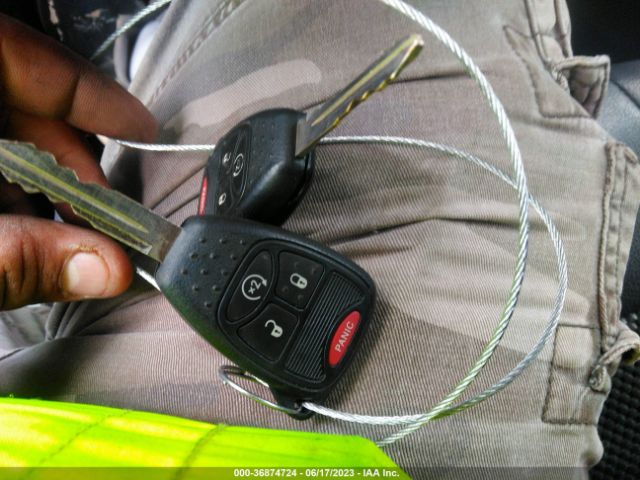 1C4NJDEB8HD167585 Jeep Compass Latitude