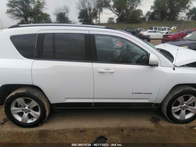 1C4NJDEB8HD167585 Jeep Compass Latitude