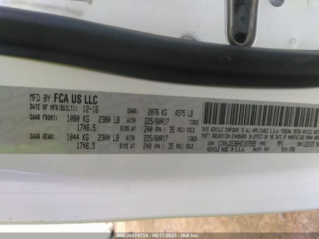 1C4NJDEB8HD167585 Jeep Compass Latitude