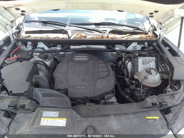 WA1BNAFY8J2044308 Audi Q5 Premium Plus