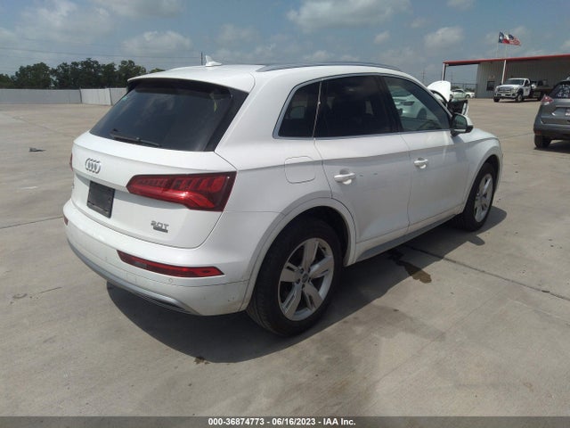 WA1BNAFY8J2044308 Audi Q5 Premium Plus