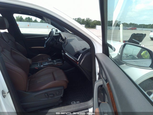 WA1BNAFY8J2044308 Audi Q5 Premium Plus